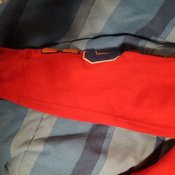 Red A Bathing Ape Sweater - Picture 9 of 11